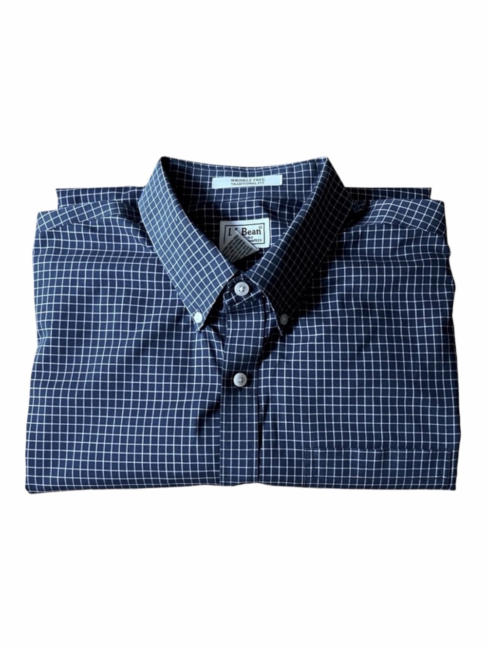 L.L.Bean Wrinkle-Free Traditional Fit Button-Down Shirt – Men’s XL Regular